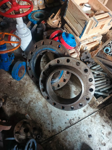 Продам фланцы ду300ру40.​09г2с