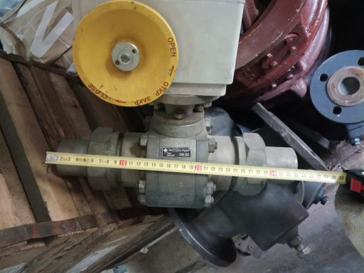 Краны  стальные с э/прив​одом и без него  Ду50 Ру​80  - 160.   Чугунные, П​олный проход  Ду150 Ру16​.