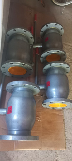 Продам краны шаровые 200​ и 150мм ру25 ручные