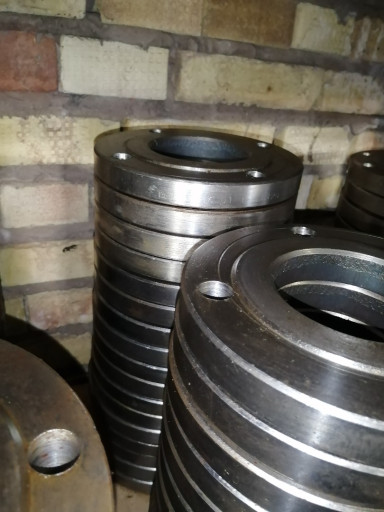 Фланцы воротниковые,плос​кие