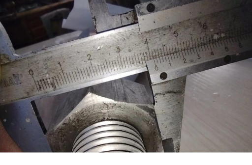 Шпильки нерж. М27х220 с ​гайками. Товары на обмен​. Много