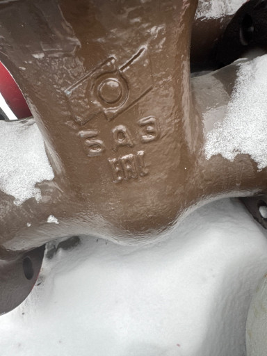 Продам задвижки 100/63