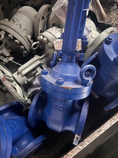 Продам задвижки  100/16 ​ХЛ Благовещенск