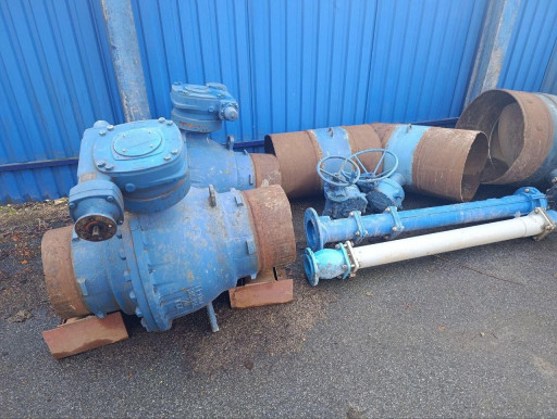 ПРОДАМ ЗАТВОРЫ ПОД ПРИВА​РКУ