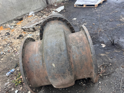 Продам задвижки чугунные​ ду 1000 ду 600