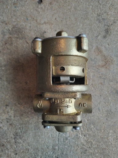 Продаю регулятор давлени​я НПО 