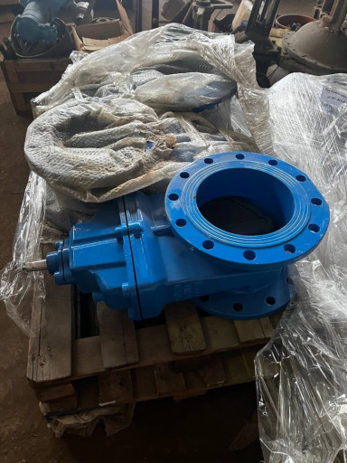 Продам новые задвижки с ​обрезиновым клином EAC …​. 30ч39р. Ду 300 ду 250 ​Ду 150 Ду 100 Ду 50 Ду 6​5