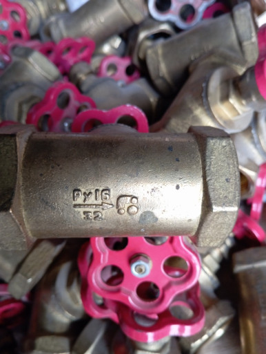 Кран шаровый 11б27п1 БАЗ