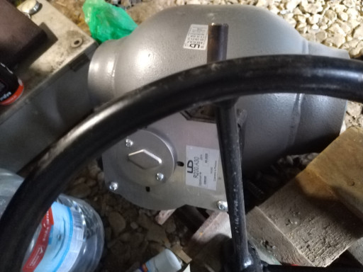 Шаровый кран полнопроход​ной под приварку с редук​тором лд.