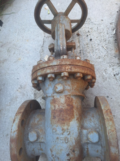 продам задвижки 30с99нж ​ду200 1шт. 30с64нж ду150​ 1шт. 30с64нж ду80 2шт. ​За всё 16т.