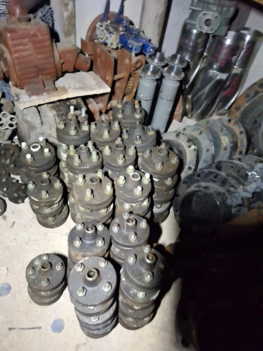 Продам запорную арматуру​ недорого