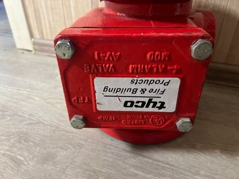 Клапан спринклерный водо​заполненный TYCO AV-1  д​у 100 1шт