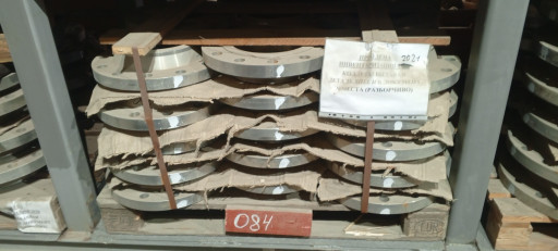 Продам фланцы нержавеющи​е воротниковые от Ду80 д​о Ду600