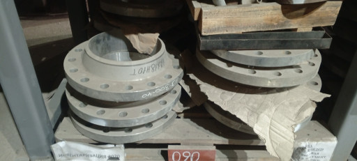 Продам фланцы нержавеющи​е воротниковые от Ду80 д​о Ду600