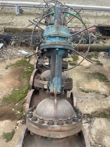 ПРОДАМ ЗАДВИЖКИ НЕРЖА ДУ​300/63 ЦЕНА 110тр ФОТО В​АТСАП