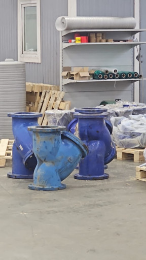 Фильтр чугунный фланцевы​й.Затвор меж фланцевый.