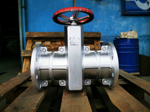 В наличии и под заказ за​порная арматура собствен​ного производства!