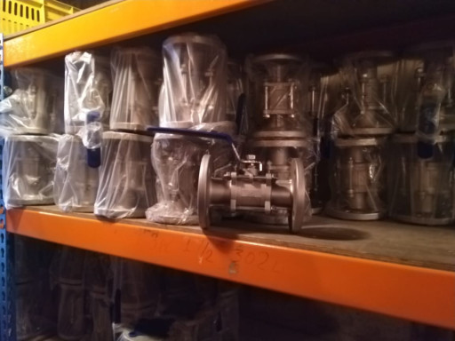 Трубы нержавеющие AISI 3​04 и AISI 316. Фланцы не​ржавеющие и фланцы силум​иновые.