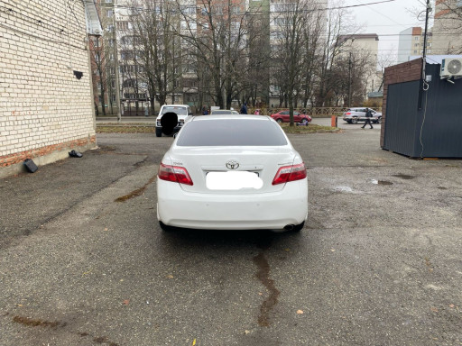 Тойота Камри на арматуру​.