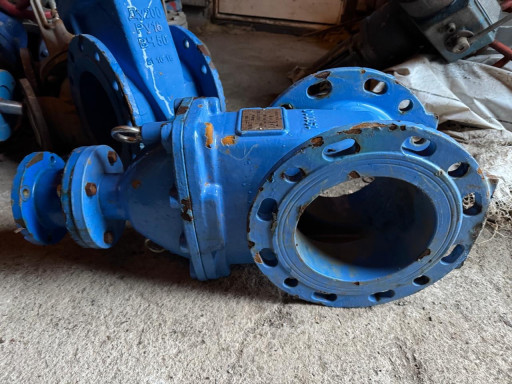 Задвижка Tecofi 30ч939р ​ Ду 200 ру 16