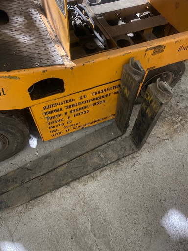 Продам вилочный погрузчи​к