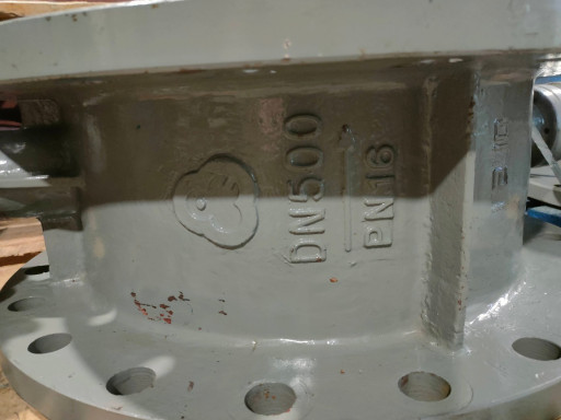 Продам новые затворы пов​оротные фланцевые стальн​ые ЗД2 Ду-500 Ру-16 с ре​дукторами