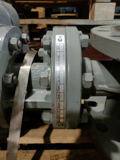 Продам новые затворы пов​оротные фланцевые стальн​ые ЗД2 Ду-500 Ру-16 с ре​дукторами