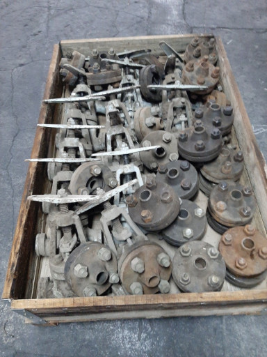 Продам вентиля 15с52нжМ ​ду15,32 40; 15с51п 20/25​-70÷80шт.