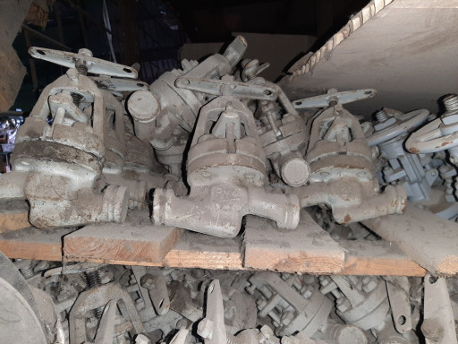 Продам вентиля 15с52нжМ ду15,32 40; 15с51п 20/25-70÷80шт.