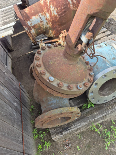 Задвижки  Ду 80 ру 160.