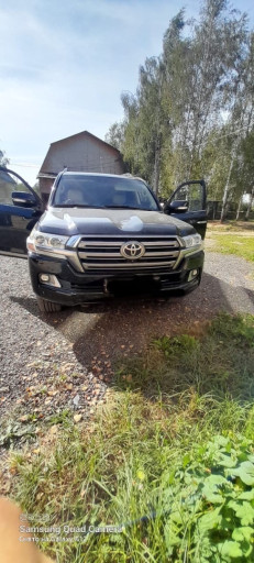 обменяю свой авто на Нел​иквиды Toyota Land Cruis​er 205