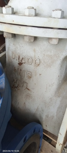ПРОДАМ ЗАДВИЖКИ ДУ400РУ1​6 ст20Л