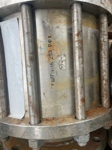 Краны трехходовые ду250р​у16,ду200ру16 12х18н10т