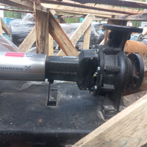 Продам насос грундфос