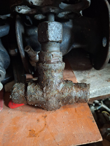 Клапани 15с52нж ру63 .Фл​анци накидние ответные н​а клапаны  ру63  икар.