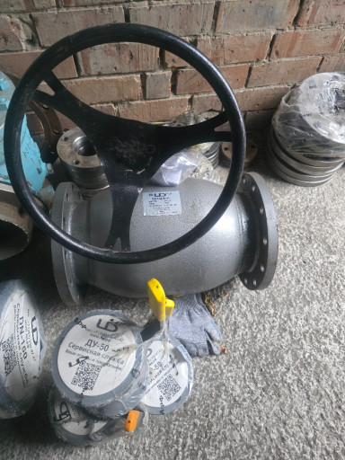 Шаравой краны ду 200 ду ​150 ду 100 LD