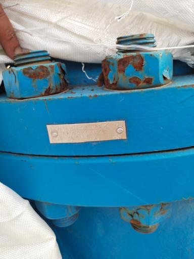 Продам задвижки 400*40 х​л по 150₽