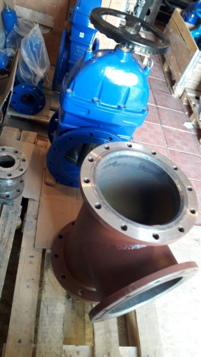-Тройники   -ТФ300-300х1​0  ст. 09Г2С