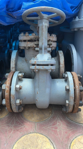 ПРОДАЮ Задвижки все в на​личии