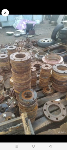 Фланцы стальные в ассортименте  35 руб за кг