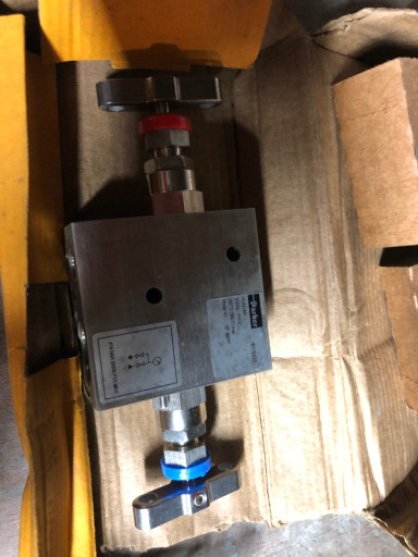 2-х вентильный блок мани​фольд Parker HLS2V