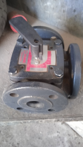 продам Клапан трехходово​й 3F32