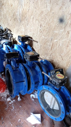 Продам Задвижки, вентиля​, клапана