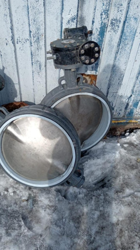 Продам Задвижки, вентиля​, клапана