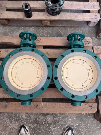 Затворы стальные