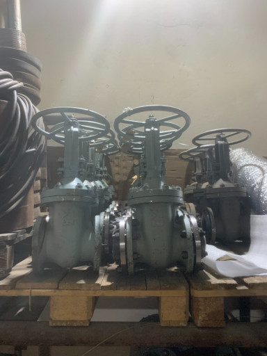 Продам новые задвижки ЗК​Л 100-16 (30с41нж) ПАО Б​АЗ.