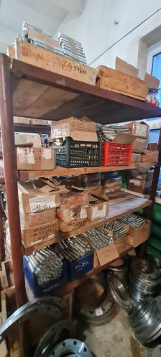 Крепеж для фланцевых сое​динений