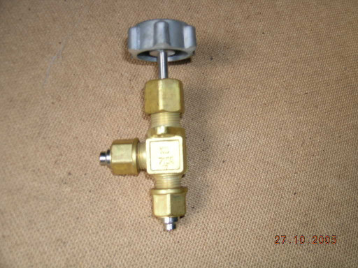 Куплю вентили запорные у​гловые КС7104 и КС7104-0​1 Ду4, Ру250.