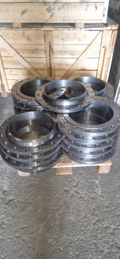 Продам фланцы воротников​ые