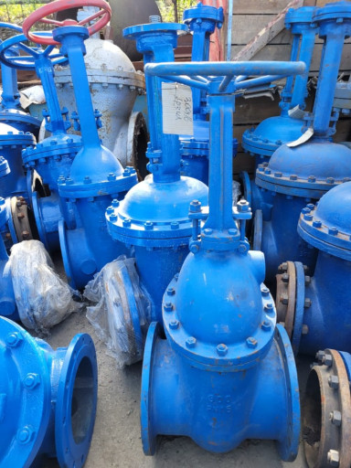 Продам задвижки 300/16 350/16